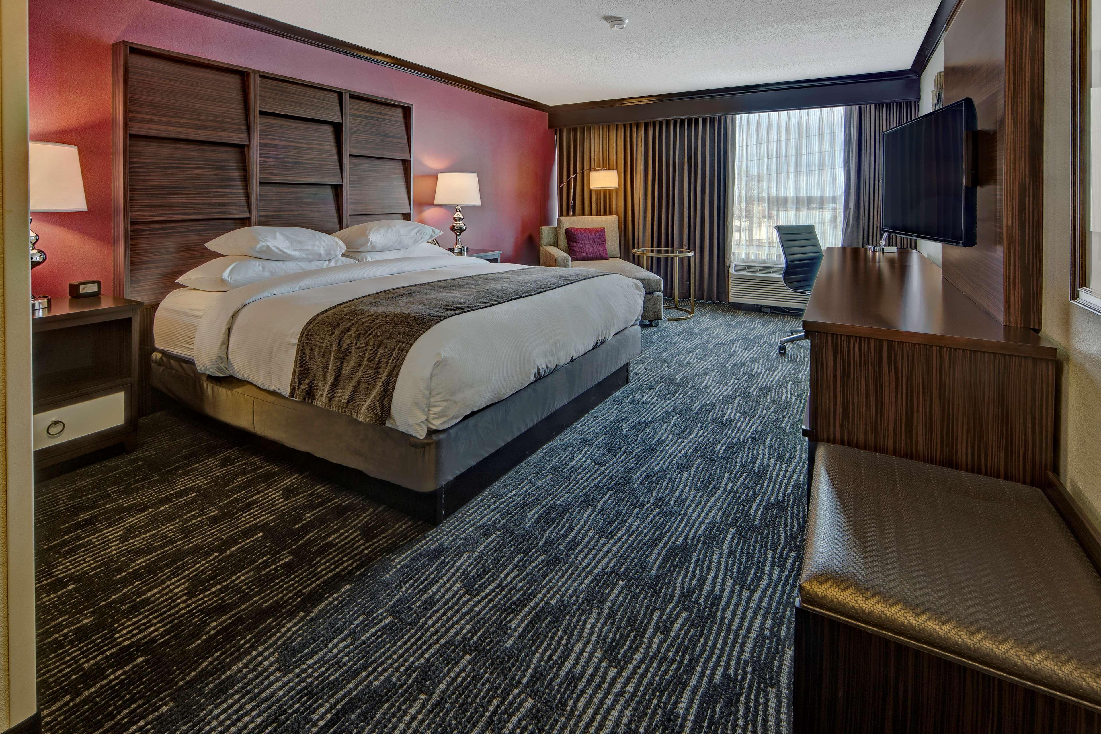 Doubletree By Hilton Decatur Riverfront Exteriör bild