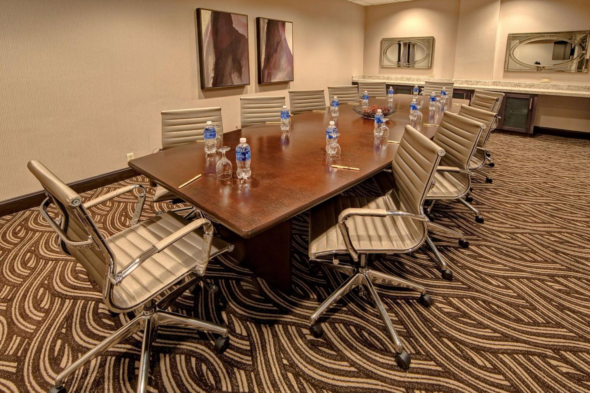 Doubletree By Hilton Decatur Riverfront Exteriör bild