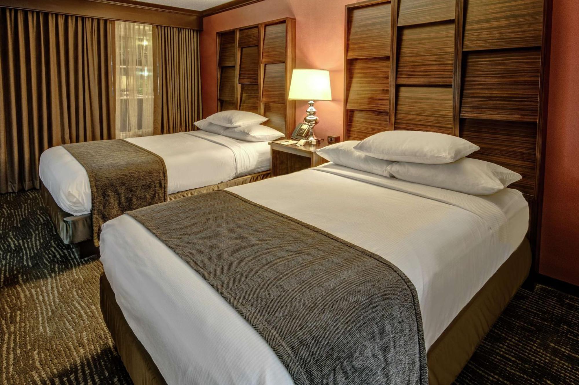 Doubletree By Hilton Decatur Riverfront Exteriör bild