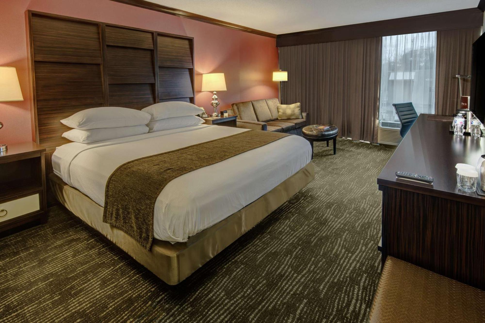 Doubletree By Hilton Decatur Riverfront Exteriör bild