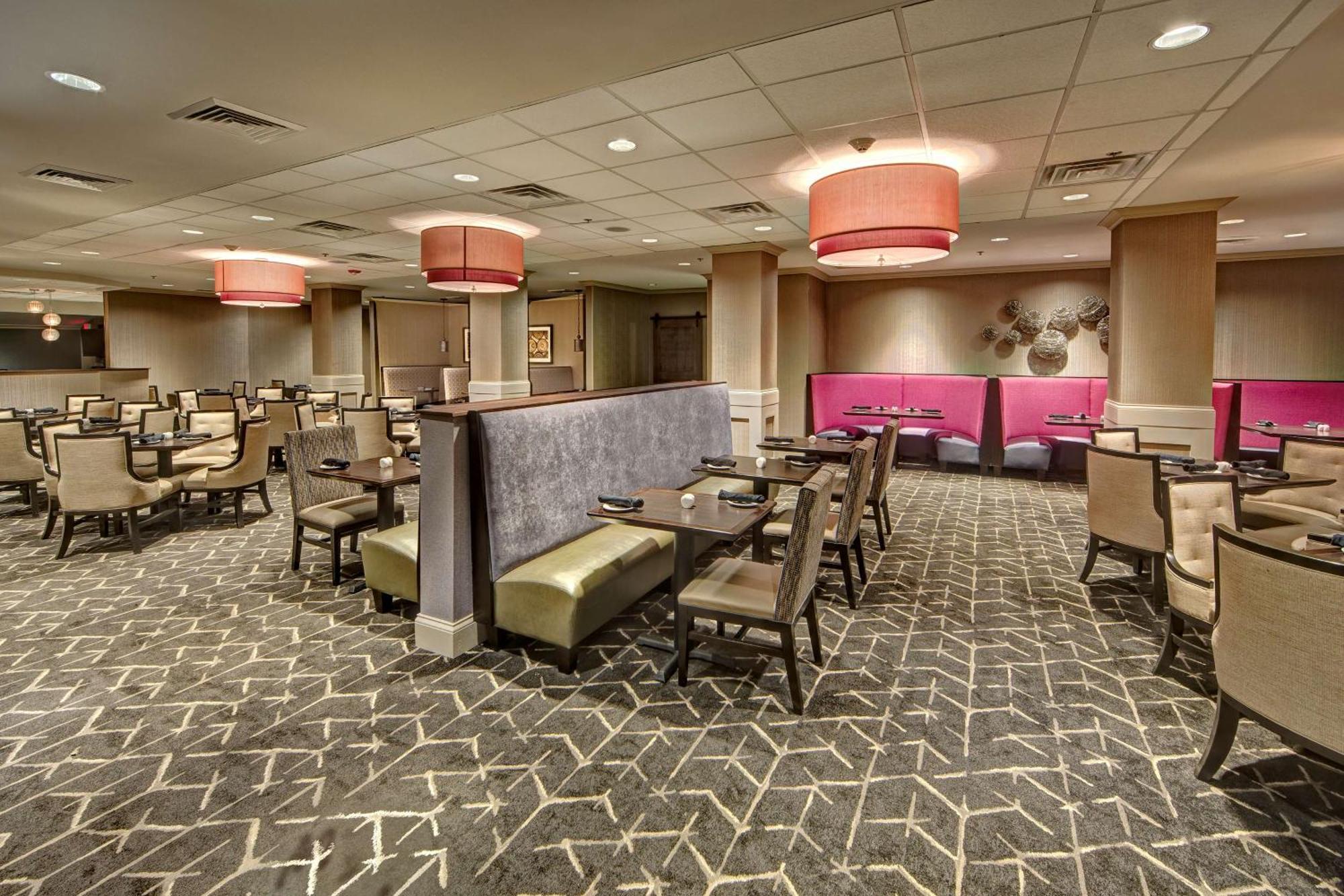 Doubletree By Hilton Decatur Riverfront Exteriör bild