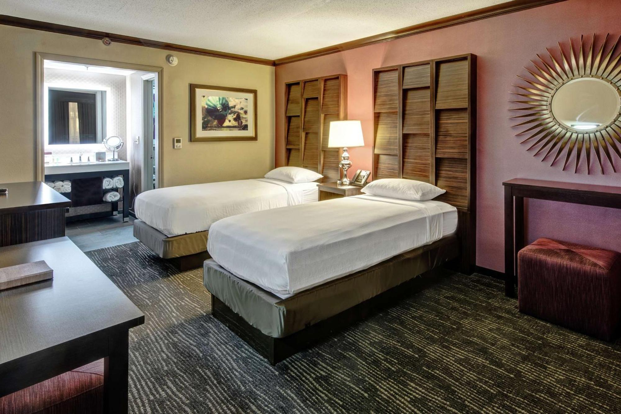 Doubletree By Hilton Decatur Riverfront Exteriör bild