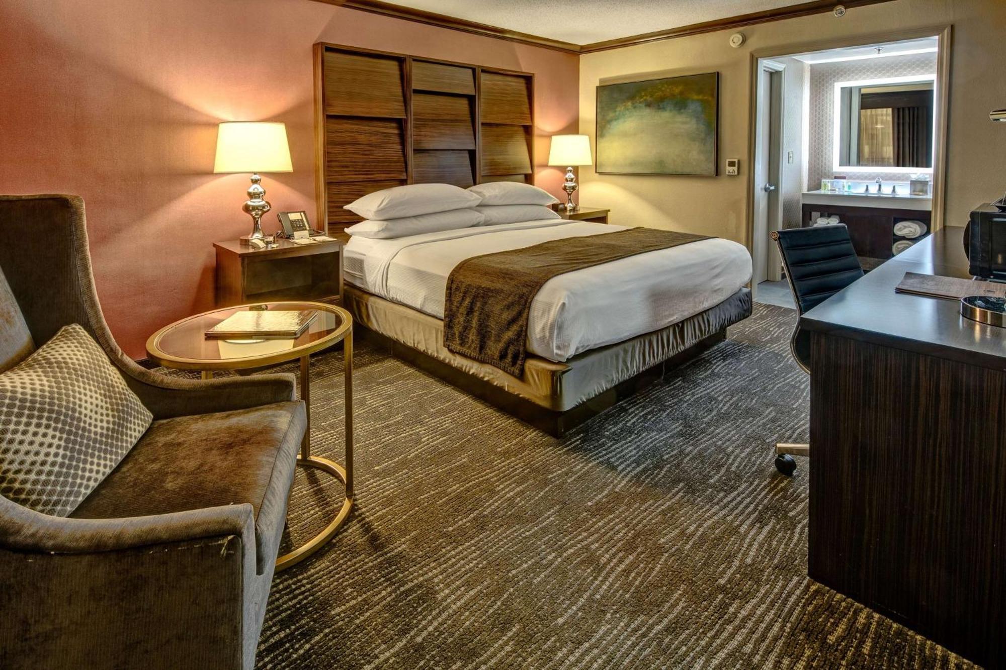 Doubletree By Hilton Decatur Riverfront Exteriör bild