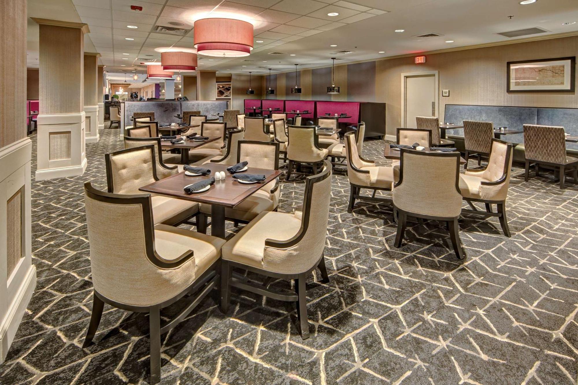 Doubletree By Hilton Decatur Riverfront Exteriör bild